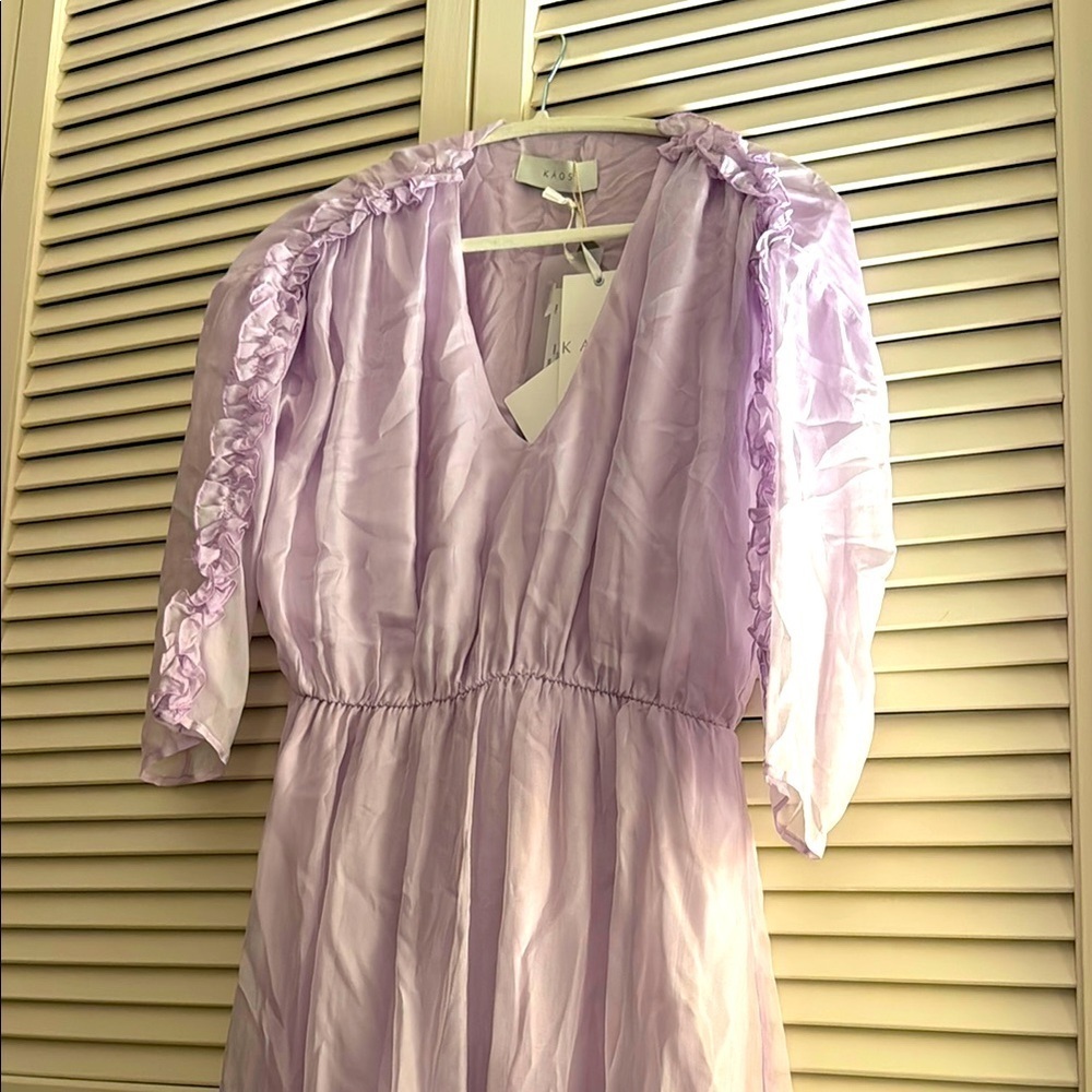 KAOS Silk Lilac Italian Made Dress Ruffle Size 42 Stretchy With Lining NWT